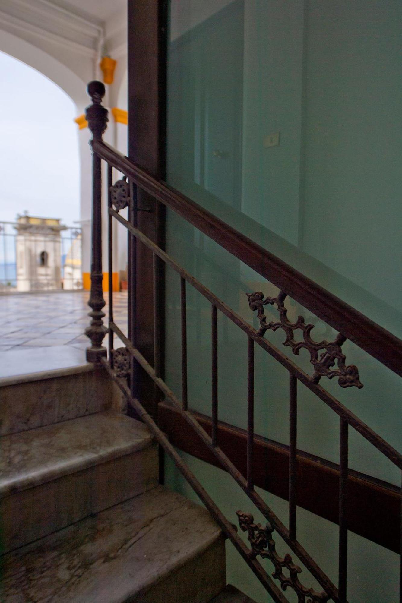 Bed and Breakfast La Viuzza Сорренто Екстер'єр фото